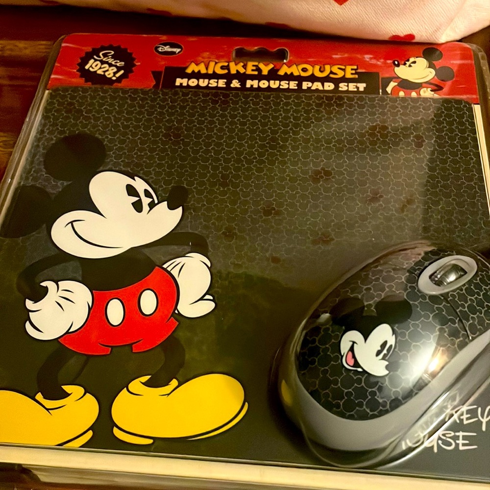Mickey Mouse mouse and mouse pad